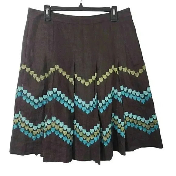 Loft Pleated 100% Linen Embroidered Skater Skirt size 10 - Picture 5 of 6